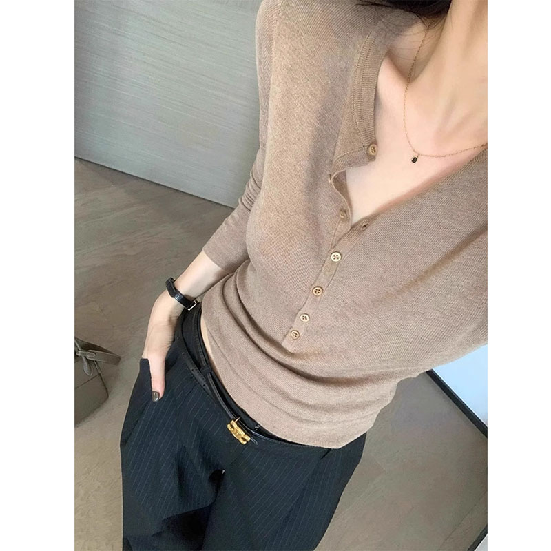 Women Long Sleeved Top V-neck  - Women Fashion Designers recension och pris