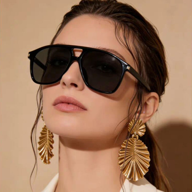 Luxurious Large-Frame Pilot Wo - Women'S Fashion Week Paris recension och pris