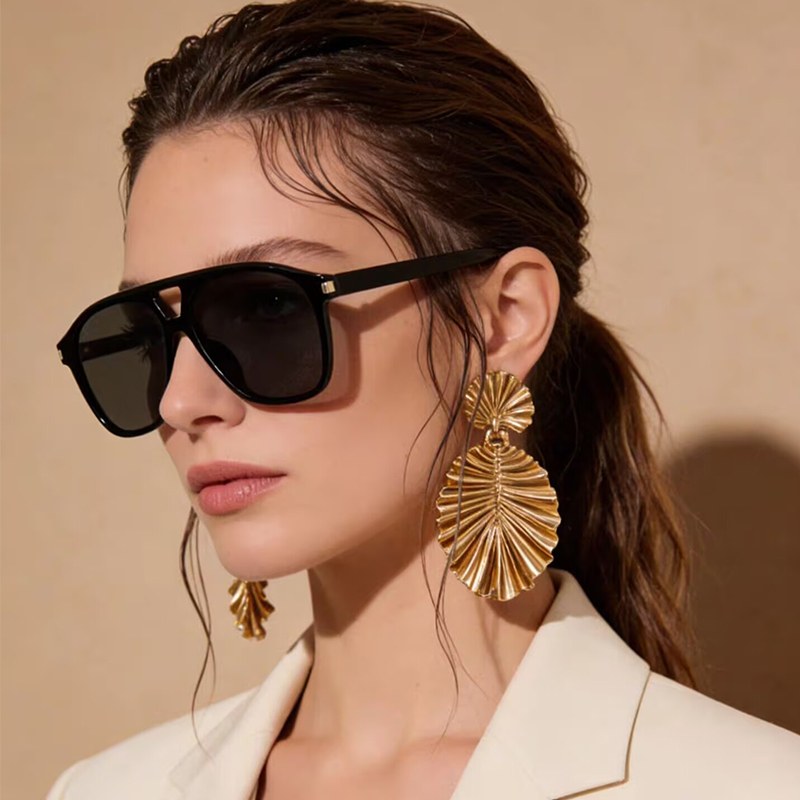 Luxurious Large-Frame Pilot Wo - Women'S Fashion Week Paris recension och pris