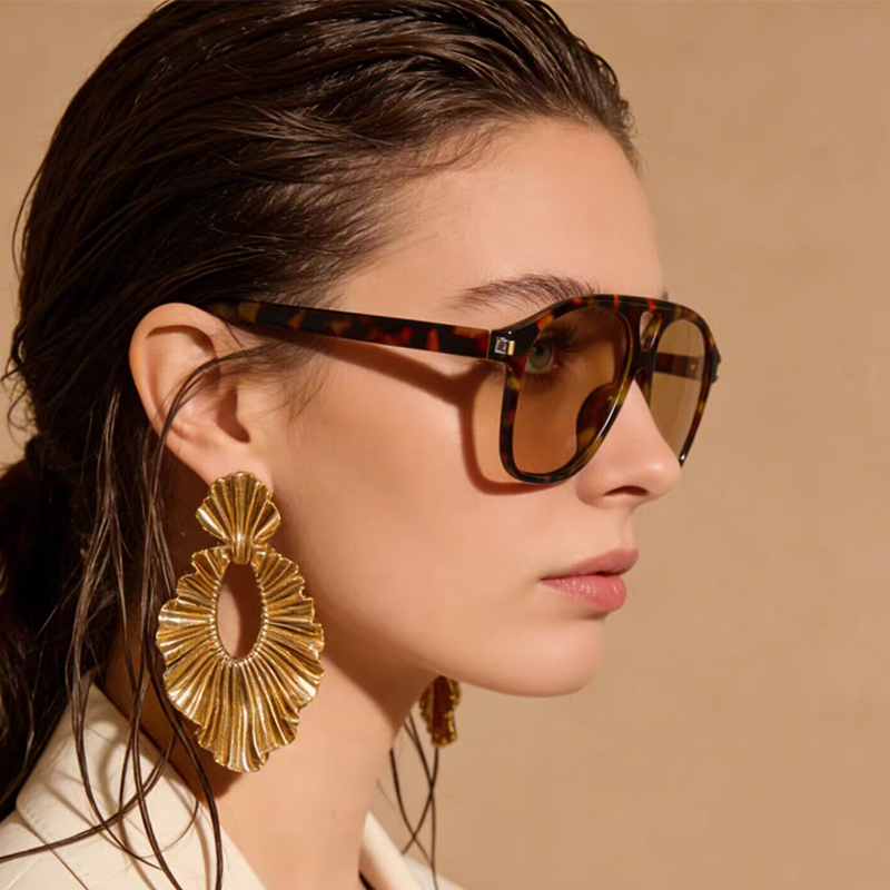 Luxurious Large-Frame Pilot Wo - Women'S Fashion Week Paris recension och pris